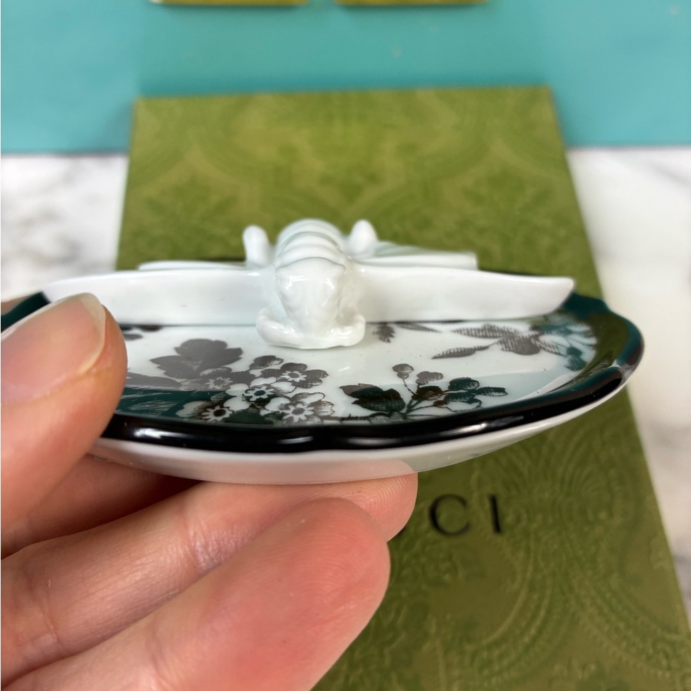 Gucci Black Bee Porcelain Incense Dish w/ Box - Authentic & New With Tag - Picture 4 of 7
